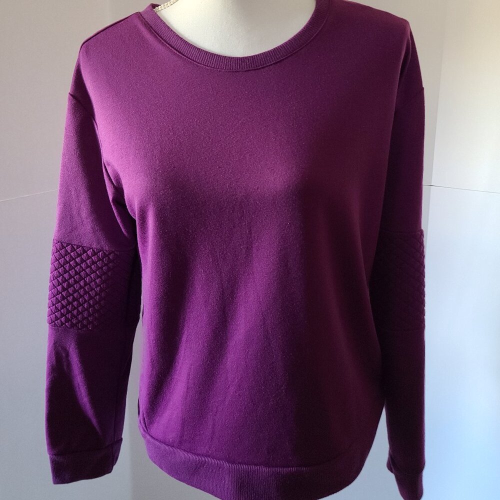 MUK LUKS THE ORIGINAL - WOMENS PLUM PULLOVER - DIAMOND DESIGN ON ELBOW SZ SMALL